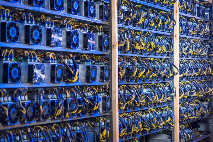 How Does Mining Bitcoin Work